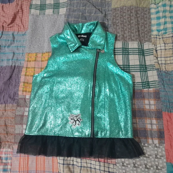 NWOT Disney's Descendants Zip-Up Vest - Picture 1 of 6